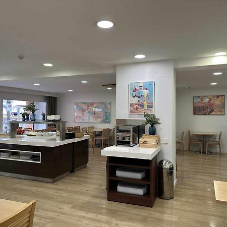 Estudio Pyr Privado Frente Al Puerto De Fuengirola Exteriör bild