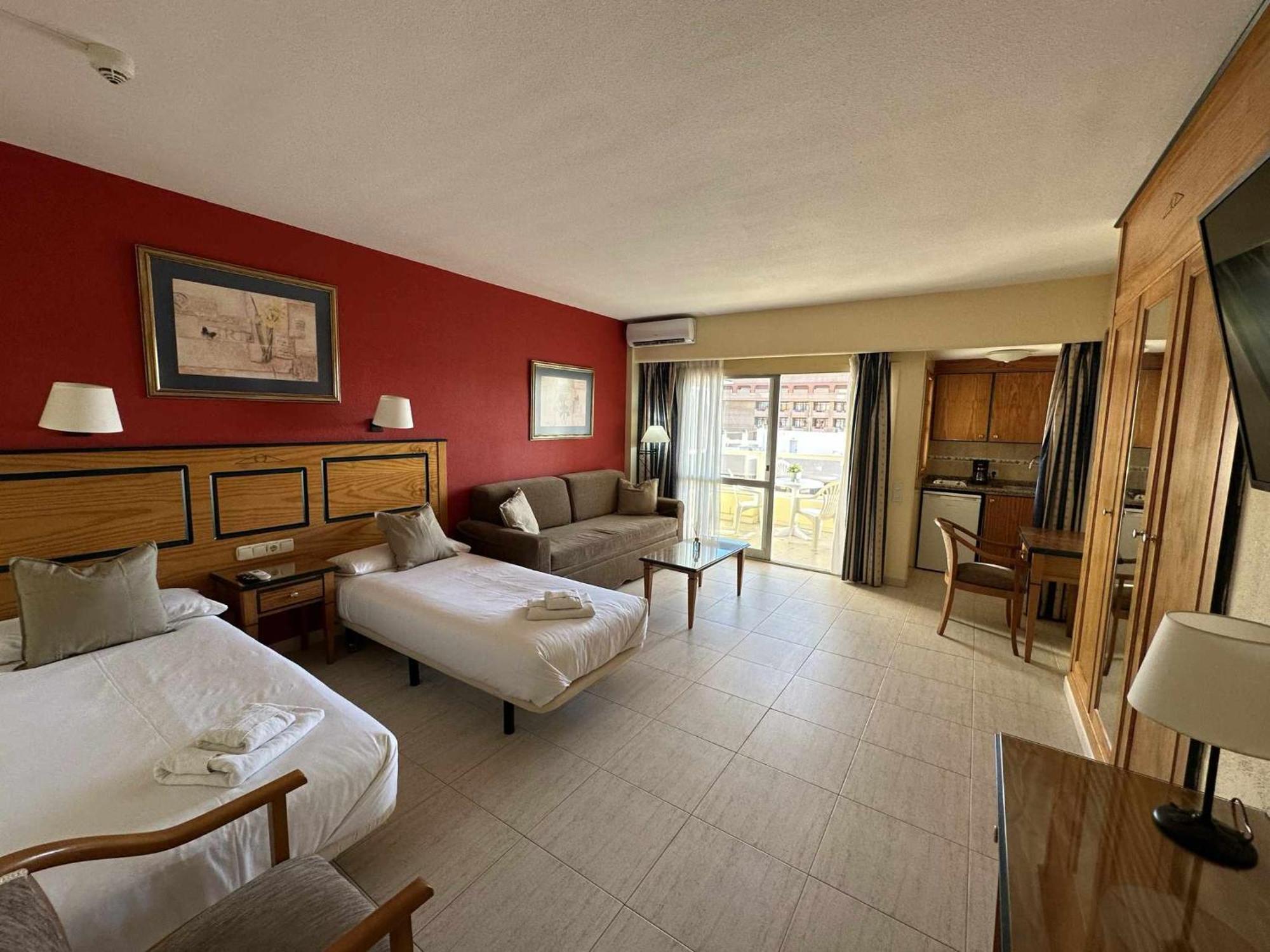 Estudio Pyr Privado Frente Al Puerto De Fuengirola Exteriör bild