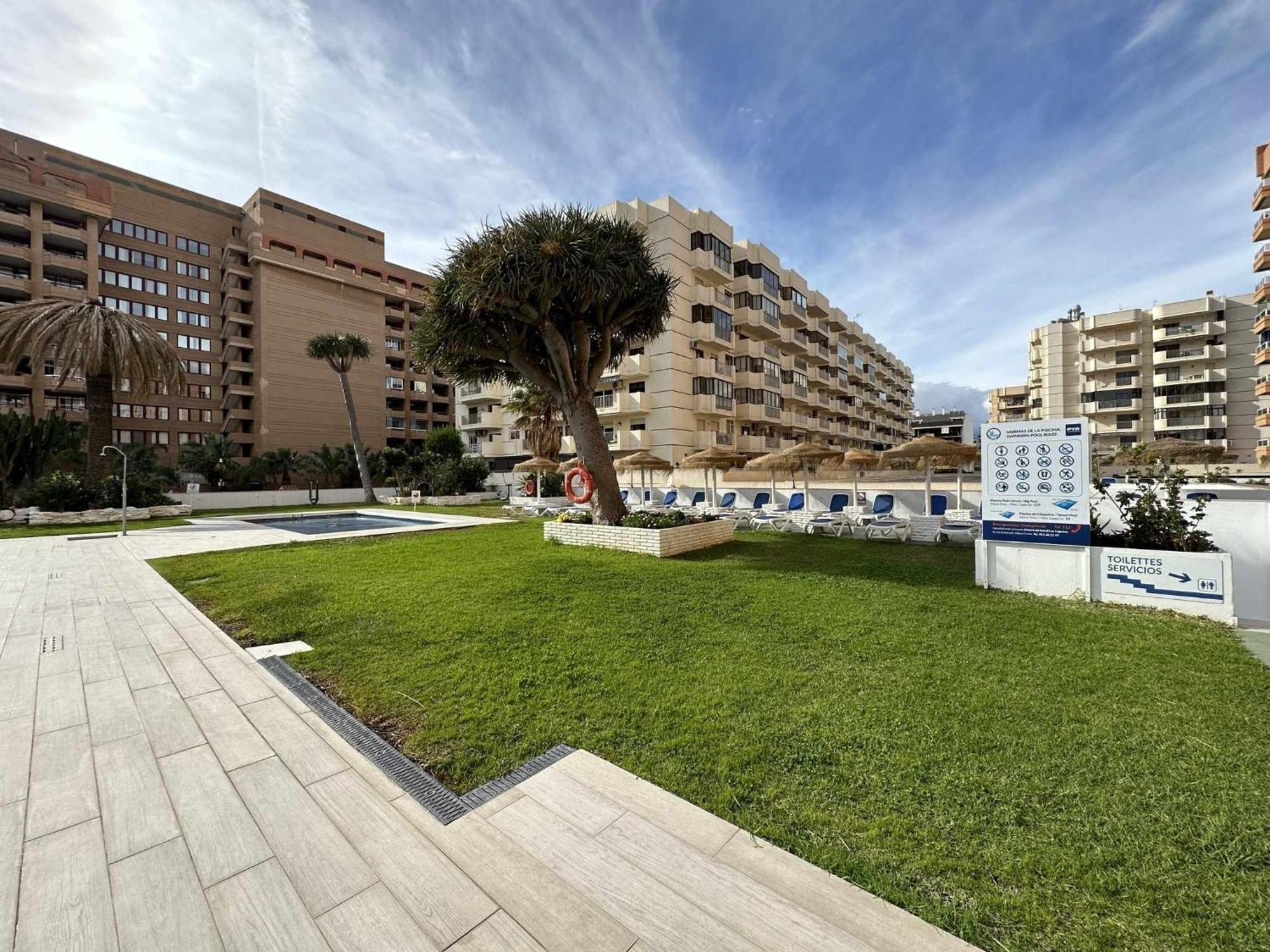 Estudio Pyr Privado Frente Al Puerto De Fuengirola Exteriör bild