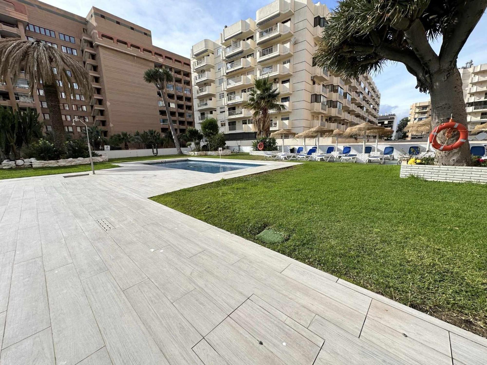 Estudio Pyr Privado Frente Al Puerto De Fuengirola Exteriör bild