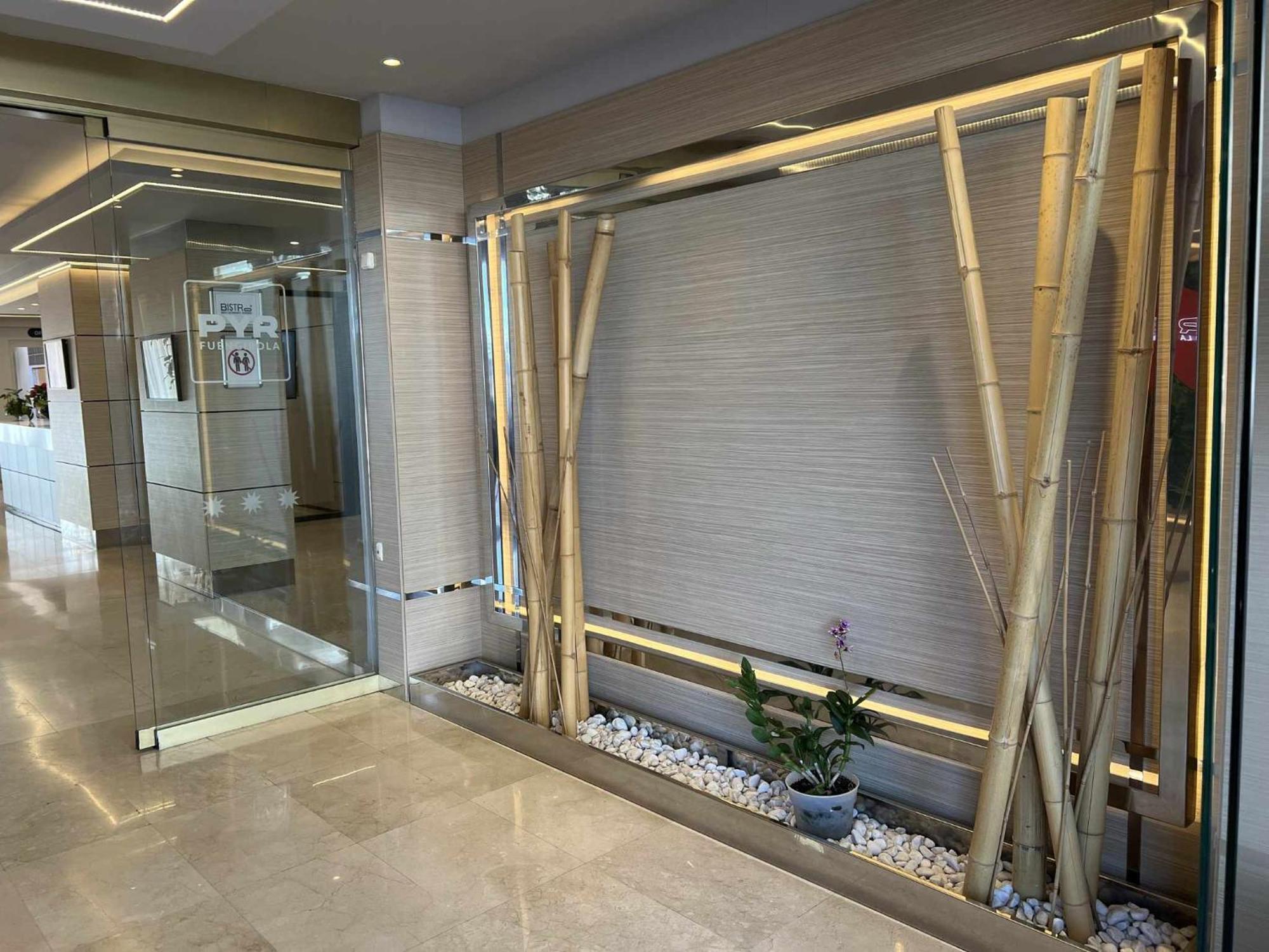 Estudio Pyr Privado Frente Al Puerto De Fuengirola Exteriör bild